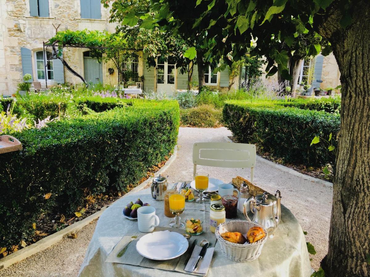 Mas De Rique Hotel Saint-Etienne-du-Gres ภายนอก รูปภาพ