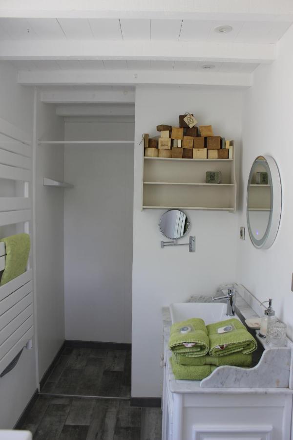 Mas De Rique Hotel Saint-Etienne-du-Gres ภายนอก รูปภาพ
